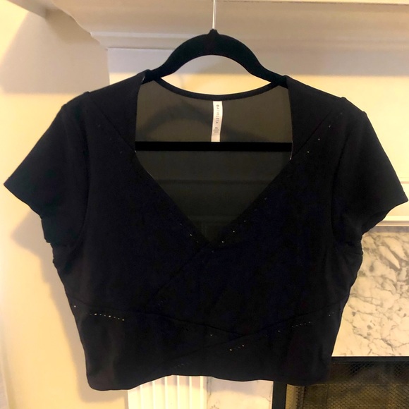 Athleta | It’s A Wrap Tee Black Crop Top XL - Picture 5 of 8